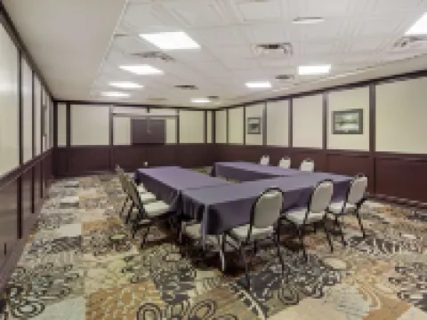 Best Western High Road Inn Hoteles en Edson