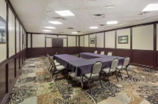 Best Western High Road Inn