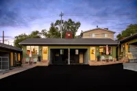 The Motor Lodge