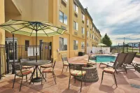 La Quinta Inn & Suites by Wyndham Helena - Lemmikkieläimet sallittu