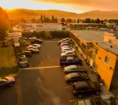 Sahara Courtyard Inn Penticton - parking