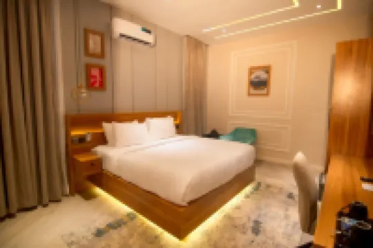 649 Suites Asaba