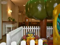 Hotel Bertoluci Hotels near Wax Museum