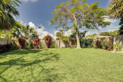 West Palm Beach Home w/ Fenced-in Yard & Deck! Hôtels à proximité de City Square