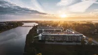 Prywatne Apartamenty Sun & Snow w Porta Mare Marina z Basenem Hotels in Dziwnow