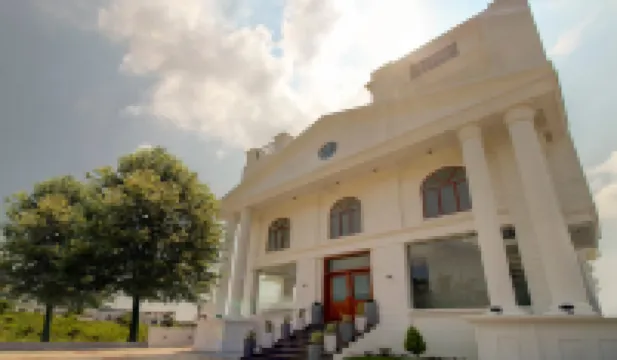 Treebo the Meridian Hotels near Byrapura mountain view