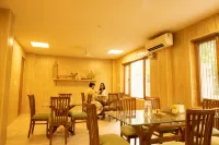 Maharishi Ayurveda-Boutique Wellness Retreat - breakfast