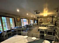 Green Pastures - A Hill Country Resort - Breakfast