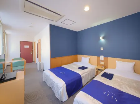 Hotel 2135 Отели рядом со станцией Син-Аомори