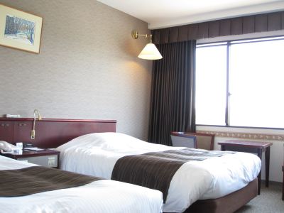 ツインルーム 津山鶴山ホテルの写真