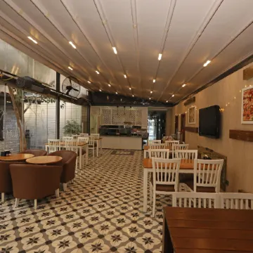 Mezzo Hotel Отели рядом с достопримечательностью «Кадыкёй»