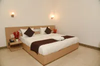 Relax Suites Hotel 써 시브 나라얀 공원 주변 호텔