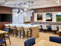 Fairfield Inn & Suites Ottawa Kanata Hotels in Kanata