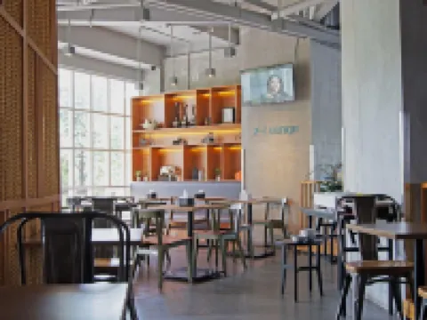 Mooz Hotel Surabaya - Jemursari Hotels in Wonocolo