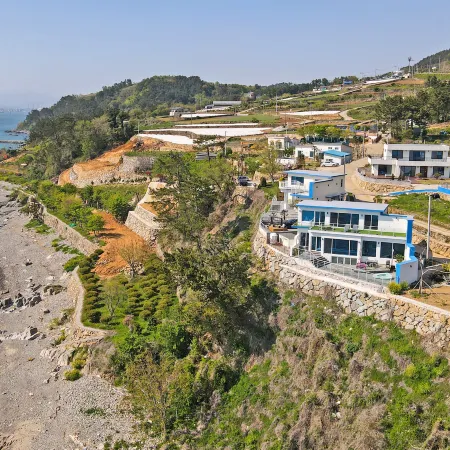 Namhae Bokkongii Seesru Ocean View Poolvilla