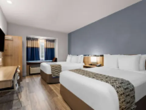 Microtel Inn & Suites by Wyndham Zephyrhills Hotels in Pasco County