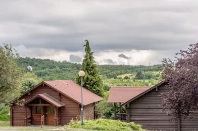 Petneházy Aparthotel Hôtels à : Zsambek