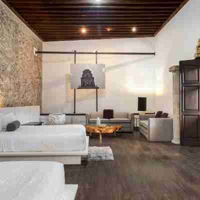 El Mesón de Santa Rosa Rooms