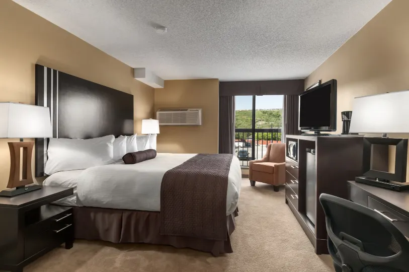 Days Inn by Wyndham Calgary Northwest