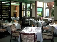 Pedregal Palace Các khách sạn gần Công viên giải trí Six Flags Mexico