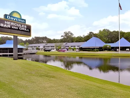 Days Inn by Wyndham Savannah Airport