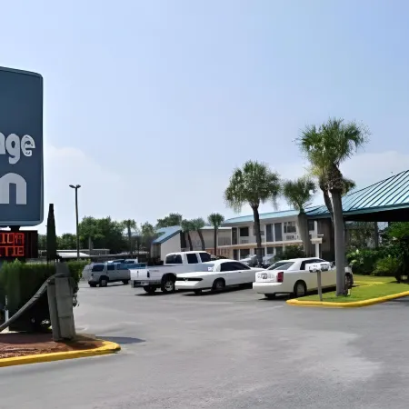 Village Inn Destin