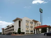 Quality Inn & Suites Morrow Atlanta South Hotels near Morrow Pathway