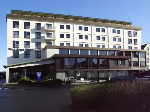 Thon Hotel Saga - 주차장