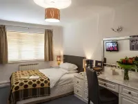 La Collinette Hotel, Cottages & Apartments