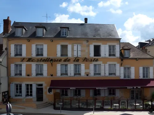 Hostellerie de La Poste Hotels in Taingy
