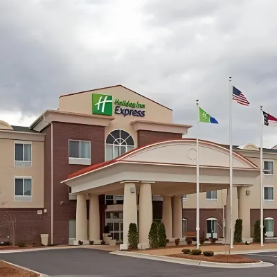 Holiday Inn Express MORGANTOWN by IHG Hotels near Summit Hall