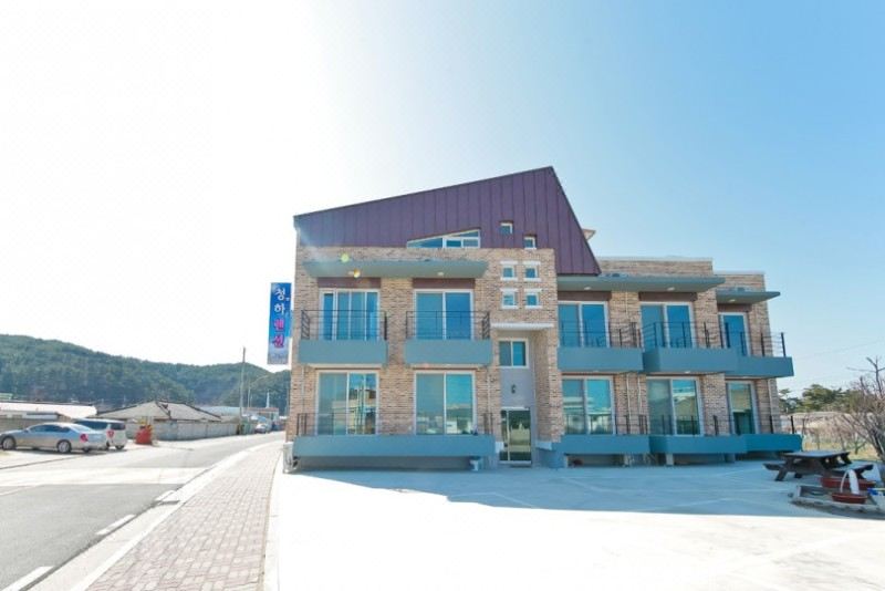 [삼척 청하펜션 외관 및 바다 전망]