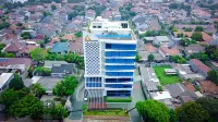 Azana Suites Hotel Antasari فنادق في ساوث جاكرتا