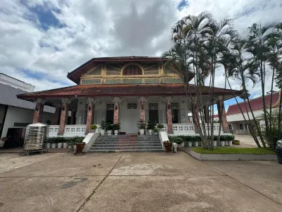 Souksomboun Hotel のホテル