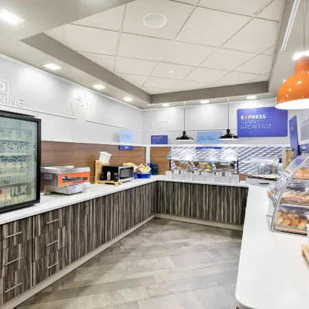 Holiday Inn Express ATLANTA GALLERIA-BALLPARK AREA by IHG