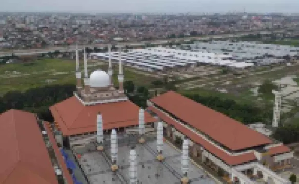 Triizz Hotel Semarang