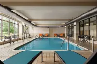 Hampton Inn & Suites Pittsburgh/Waterfront-West Homestead - 2-Star