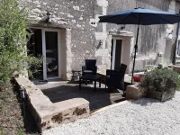 Domaine les Feuillants Hotels in Nouatre
