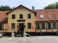 Family Suite in a Hotel in Tranekaer Hotels in Rudkobing