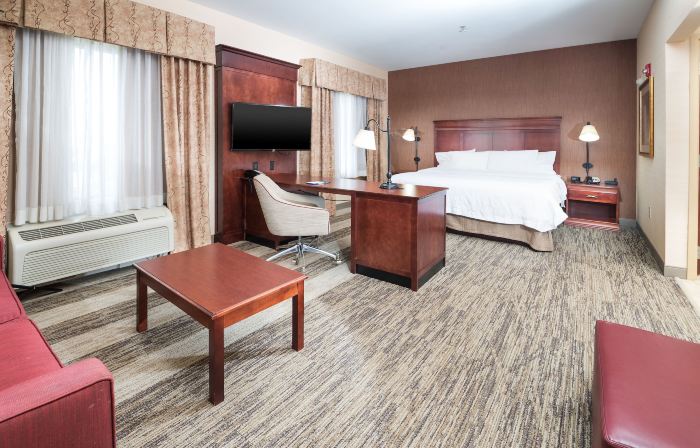 Hampton Inn & Suites Greensburg