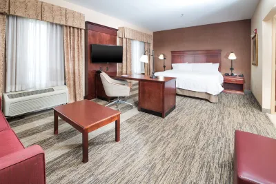 Hampton Inn & Suites Greensburg فنادق في Greensburg