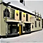 Falcon Hotel فنادق في Fenland