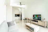 The Azure Residences Kelana Jaya by Airhost Hotel di Petaling Jaya