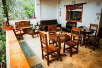 Fontana Plaza Hotel - พร้อมอาหารเช้า