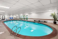 SureStay Hotel by Best Western SeaTac Airport North - Pools