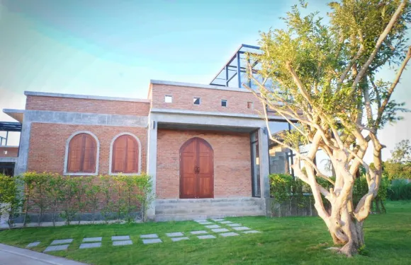 宏眼別墅温泉度假村