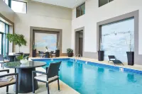 Renaissance Chicago Glenview Suites Hotel - Swimmingpools