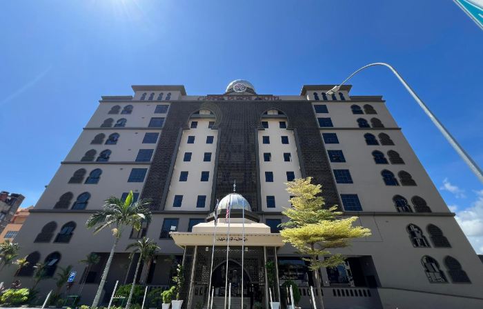 The Grand Puteri Hotel