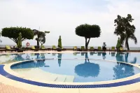 Protea Hotel Entebbe - Pools