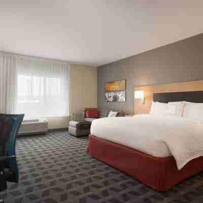 TownePlace Suites Dubuque Downtown Rooms